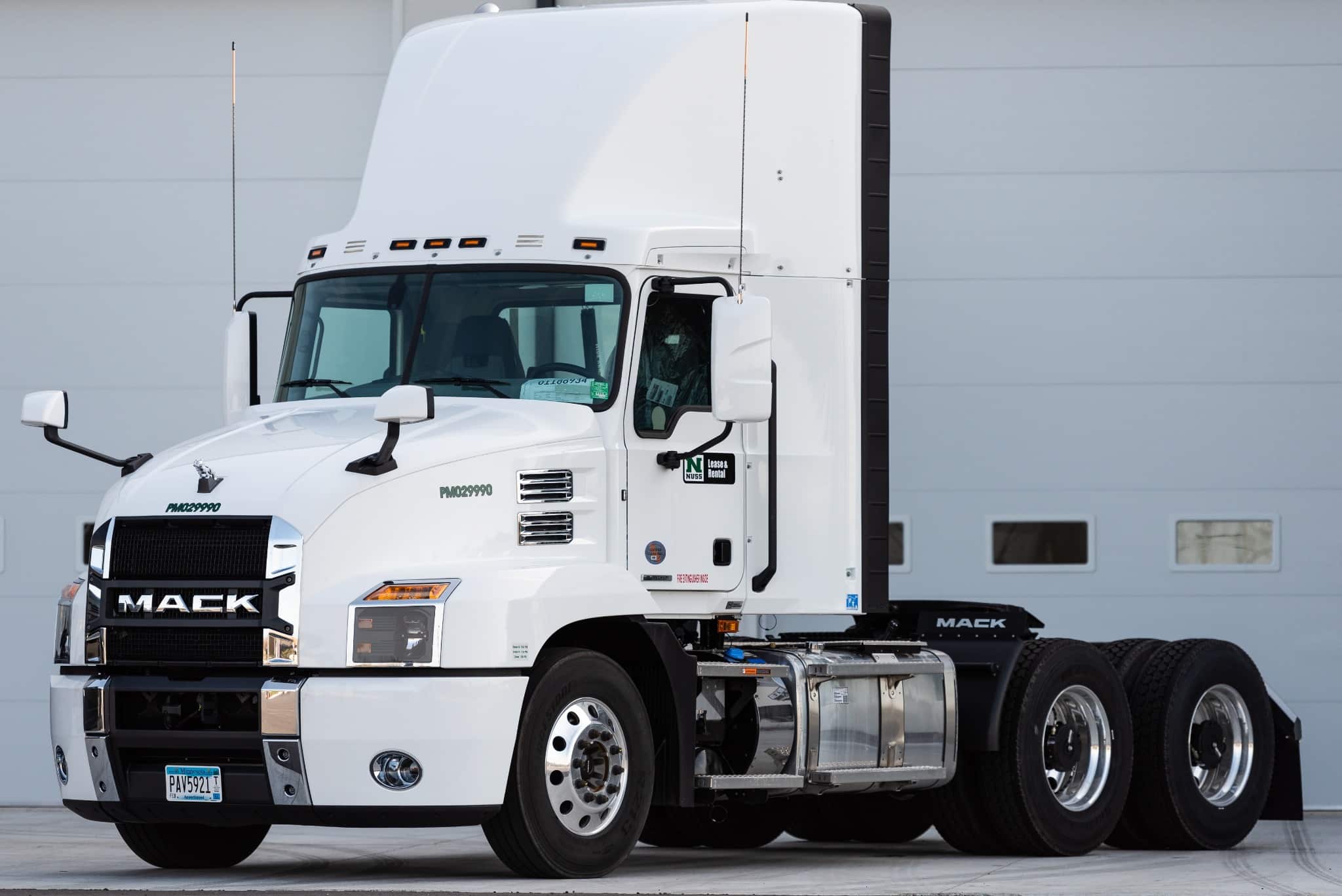 Nuss Lease & Rental Mack Anthem day cab tractor
